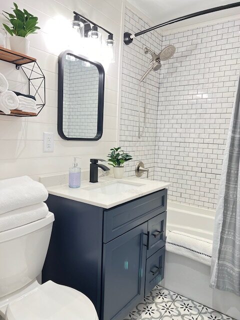 Photo tour image of Cozy Bluebird Haven